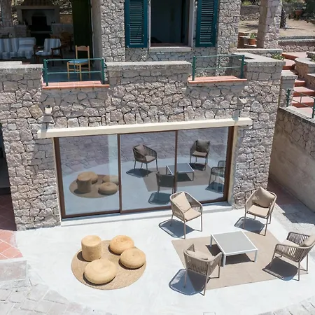 Coral Bay Villa *