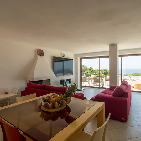 Coral Bay Villa *