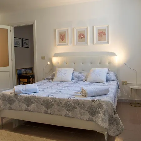 Coral Bay Villa